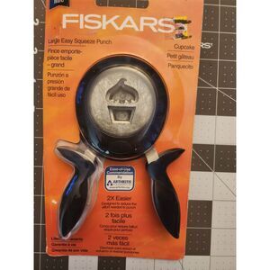 Fiskars NEW CUPCAKE Paper Punch B26